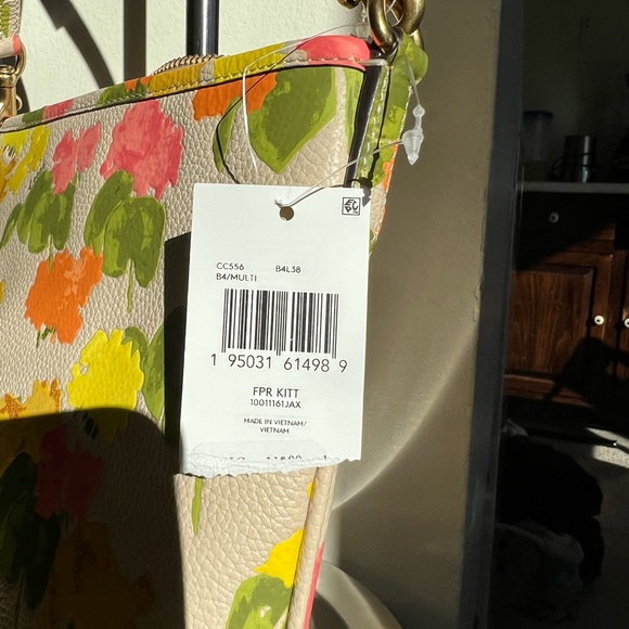 Coach crossbody - Picture 11 of 13